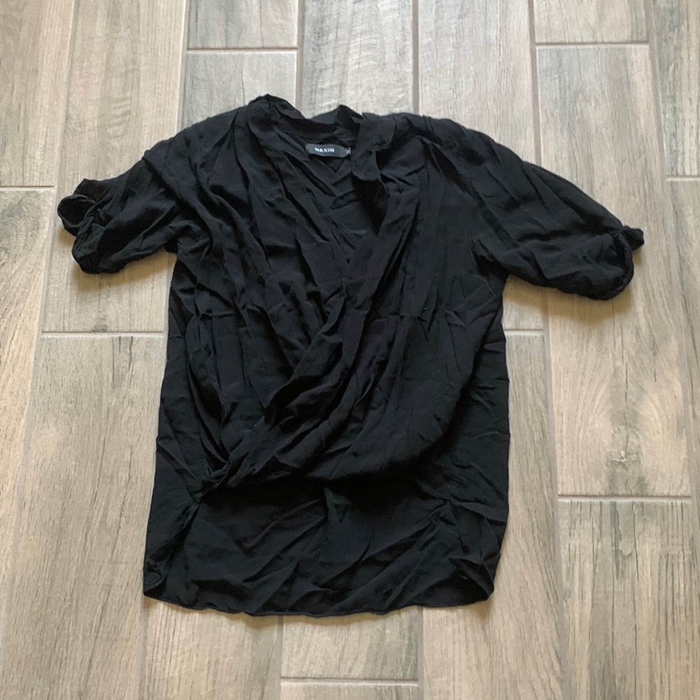 Maxim black top